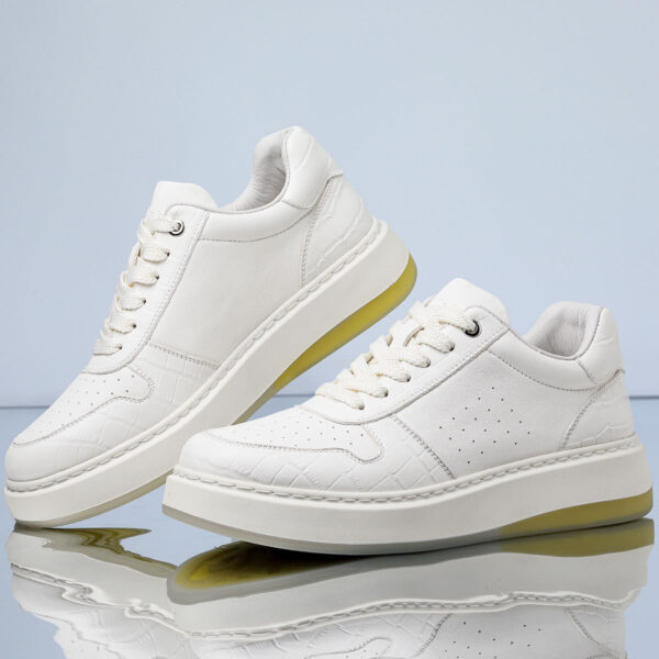 Cowhide Genuine Leather Sneakers High-End Men's Casual Shoes - Image 2
