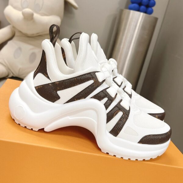 Dad Shoes Women's Thick Sole Trendy Lace-Up Height Increasing Casual Sports Shoes