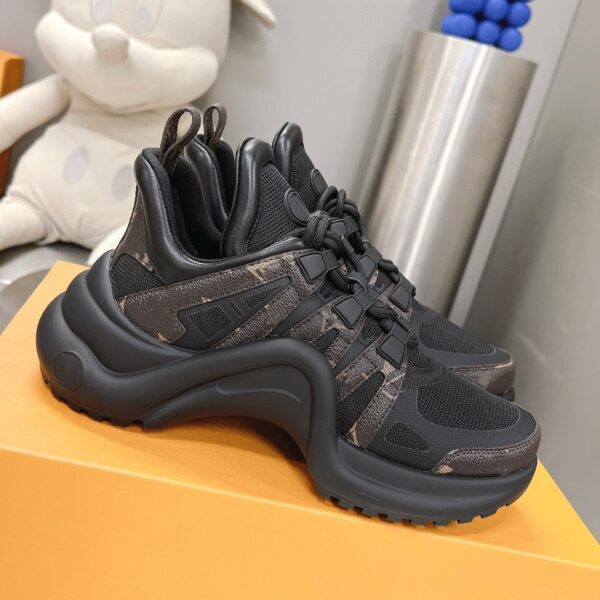 Women's Dad Shoes Thick Sole Trendy Lace-Up Height Increasing Casual Sports Shoes