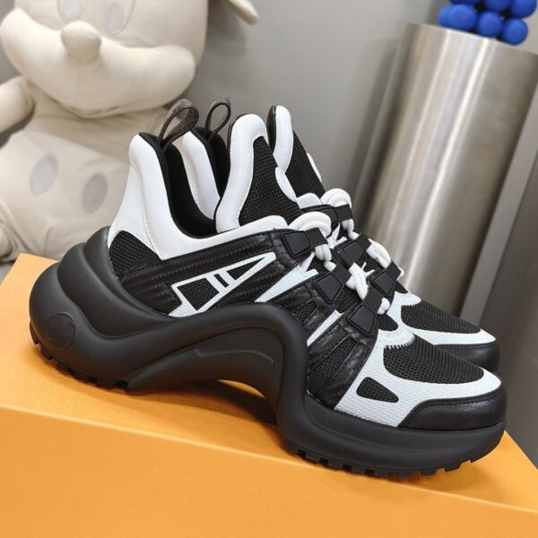 Fashion Dad Shoes Women's Thick Sole Lace-Up Height Casual Sports Shoes